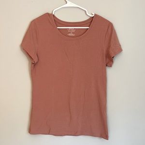 Light pink/salmon colored Banana Republic T-shirt, size small